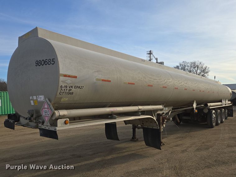 image for item EB1376 1998 Beall BAST-120-4-SB tank trailer