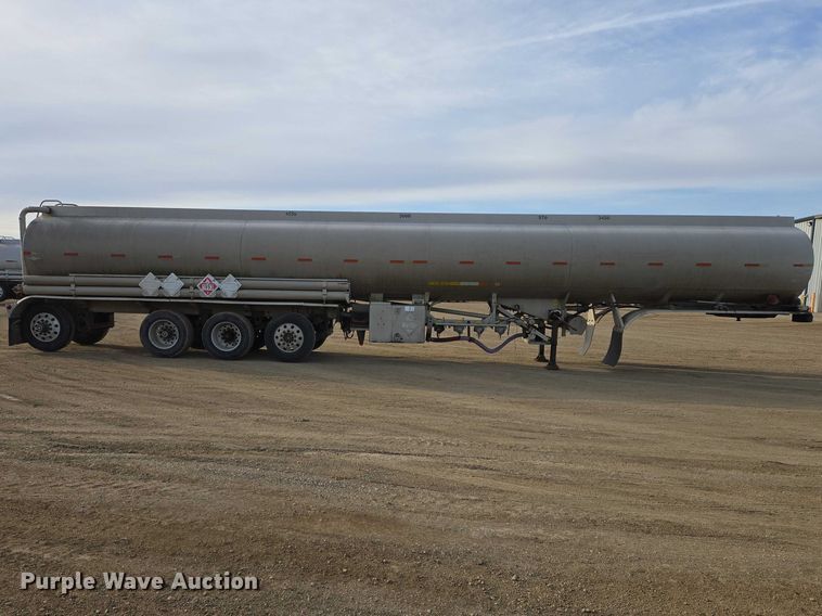 image for item EB1376 1998 Beall BAST-120-4-SB tank trailer