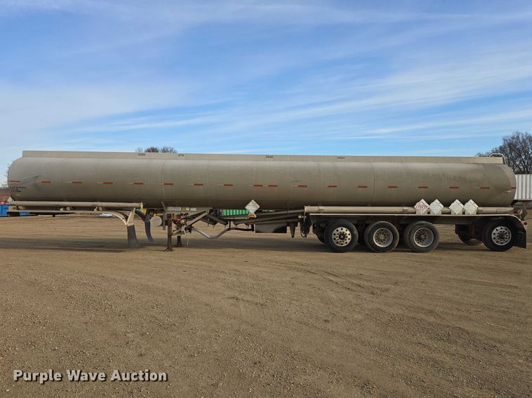 image for item EB1376 1998 Beall BAST-120-4-SB tank trailer