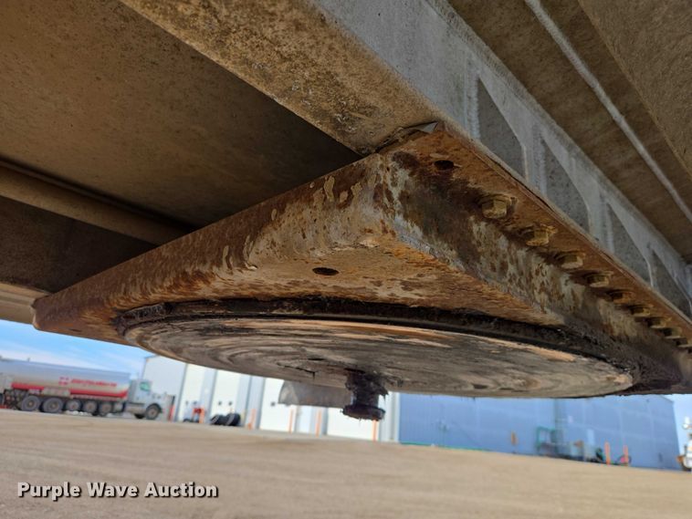 image for item EB1376 1998 Beall BAST-120-4-SB tank trailer