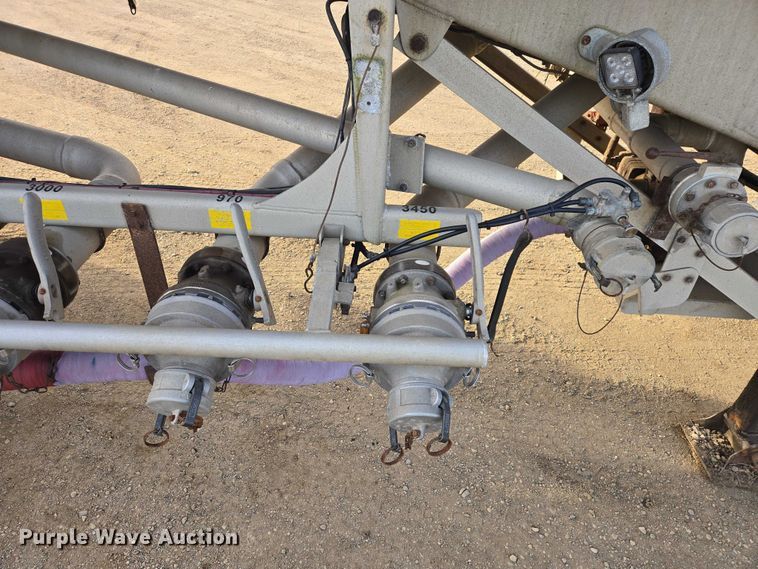 image for item EB1376 1998 Beall BAST-120-4-SB tank trailer