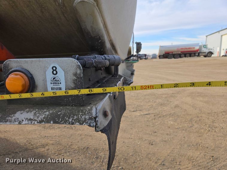 image for item EB1376 1998 Beall BAST-120-4-SB tank trailer