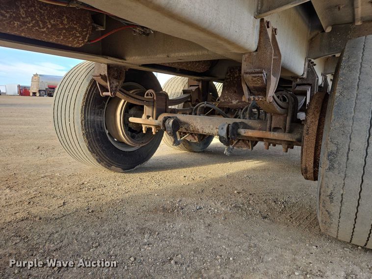 image for item EB1376 1998 Beall BAST-120-4-SB tank trailer