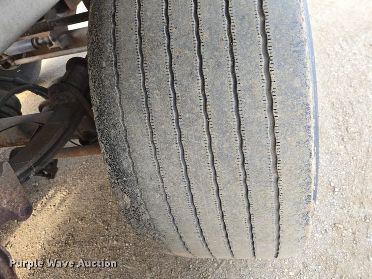 image for item EB1376 1998 Beall BAST-120-4-SB tank trailer