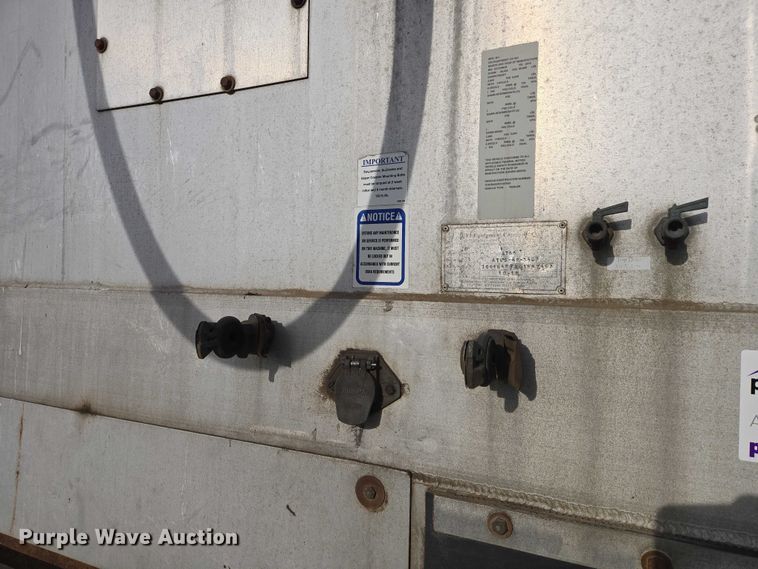 image for item EB1378 2014 CEI Pacer AT65 feed delivery trailer
