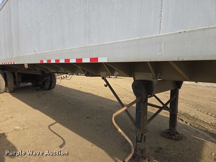 image for item EB1378 2014 CEI Pacer AT65 feed delivery trailer