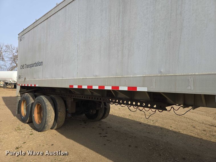 image for item EB1378 2014 CEI Pacer AT65 feed delivery trailer