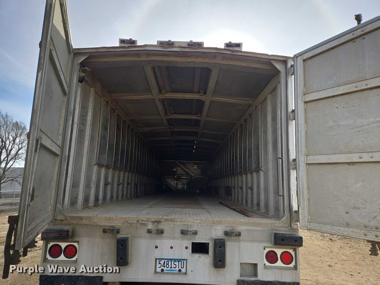 image for item EB1378 2014 CEI Pacer AT65 feed delivery trailer