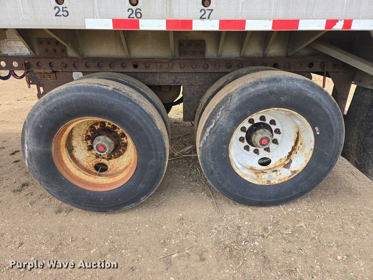 image for item EB1378 2014 CEI Pacer AT65 feed delivery trailer
