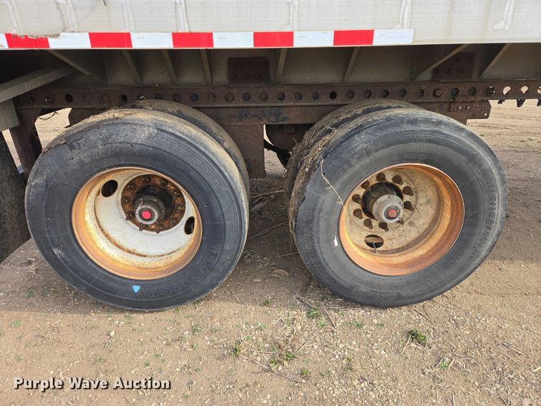 image for item EB1378 2014 CEI Pacer AT65 feed delivery trailer