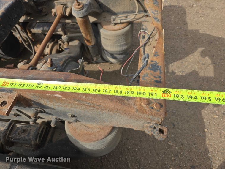 image for item EB1381 1996 Peterbilt 378 truck cab and chassis