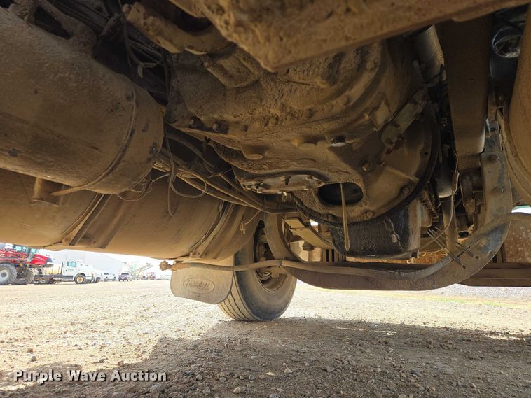 image for item EB1381 1996 Peterbilt 378 truck cab and chassis