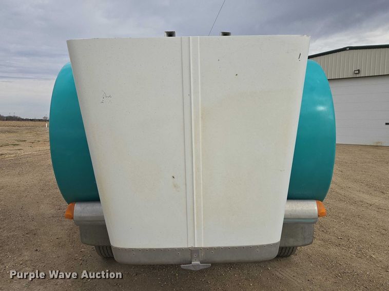 image for item EB1381 1996 Peterbilt 378 truck cab and chassis