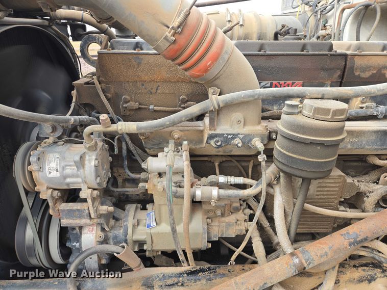 image for item EB1381 1996 Peterbilt 378 truck cab and chassis