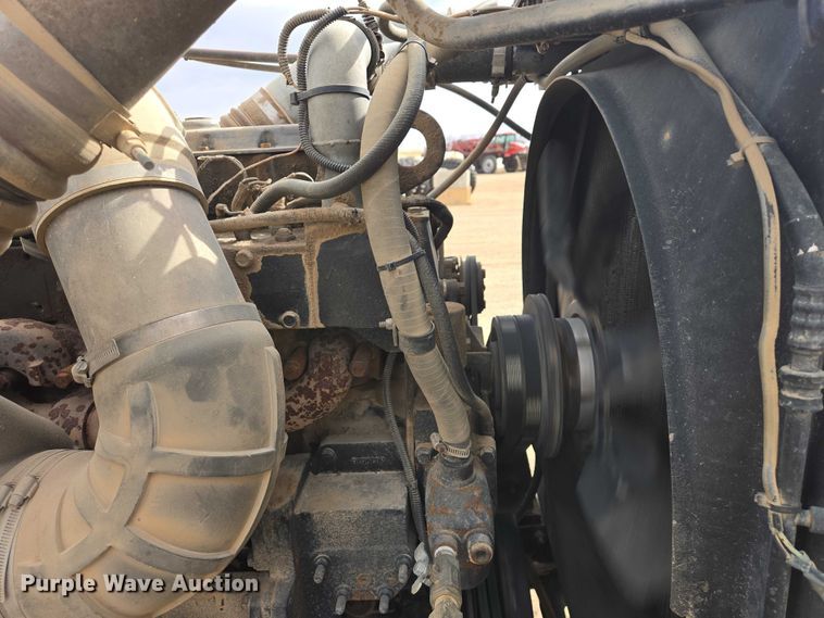 image for item EB1381 1996 Peterbilt 378 truck cab and chassis