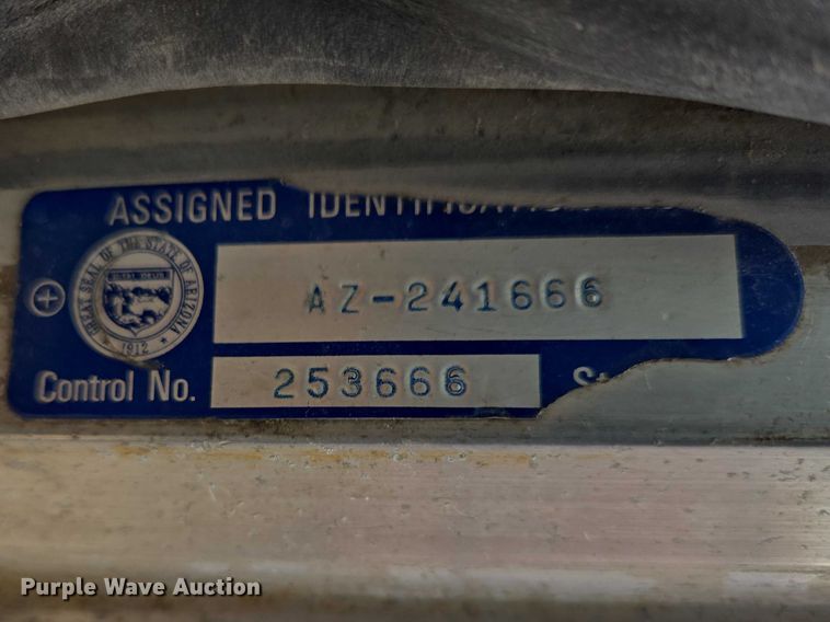 image for item EB1381 1996 Peterbilt 378 truck cab and chassis