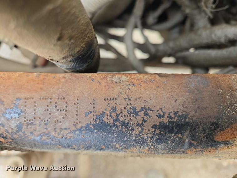 image for item EB1381 1996 Peterbilt 378 truck cab and chassis