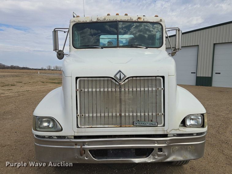 image for item EB1382 1998 International 9100 truck cab and chassis