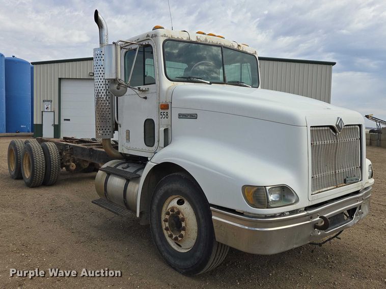 image for item EB1382 1998 International 9100 truck cab and chassis