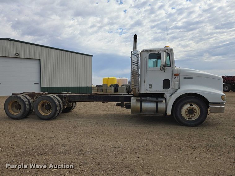 image for item EB1382 1998 International 9100 truck cab and chassis