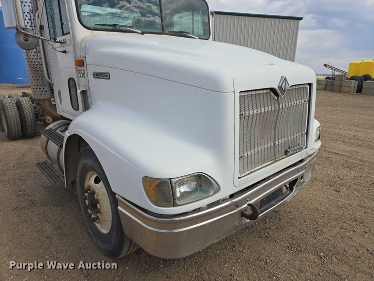 image for item EB1382 1998 International 9100 truck cab and chassis