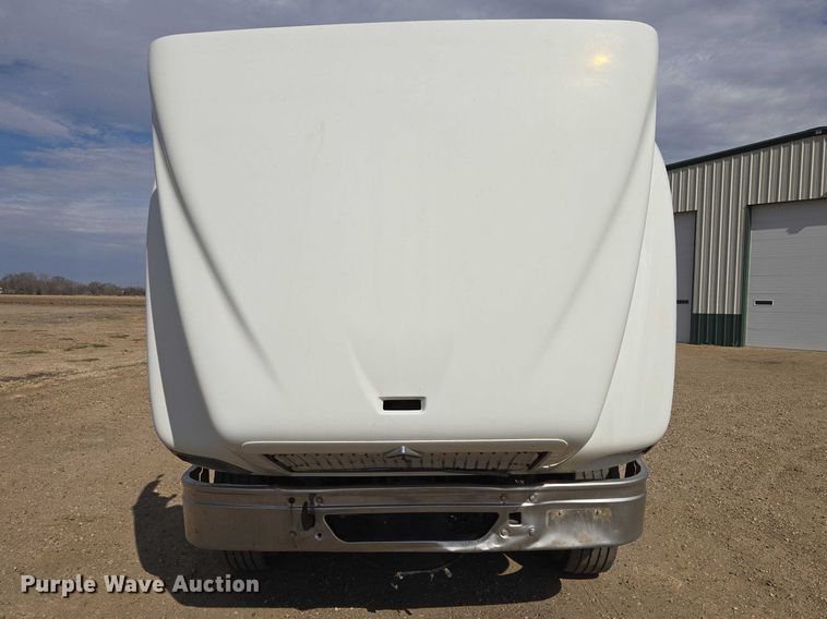 image for item EB1382 1998 International 9100 truck cab and chassis