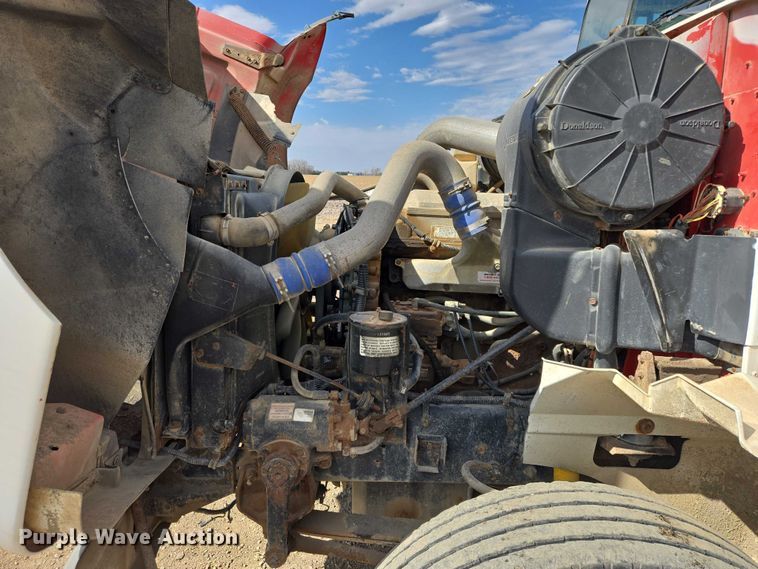 image for item EB1382 1998 International 9100 truck cab and chassis