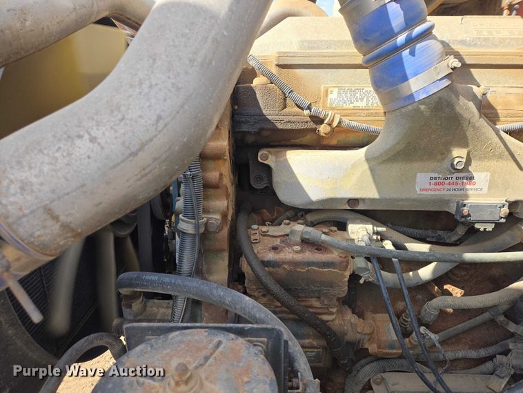 image for item EB1382 1998 International 9100 truck cab and chassis