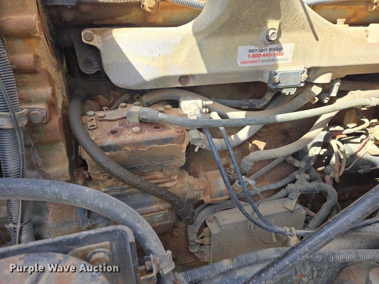 image for item EB1382 1998 International 9100 truck cab and chassis