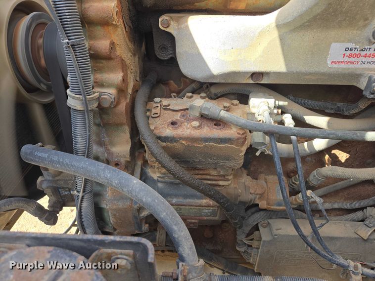 image for item EB1382 1998 International 9100 truck cab and chassis