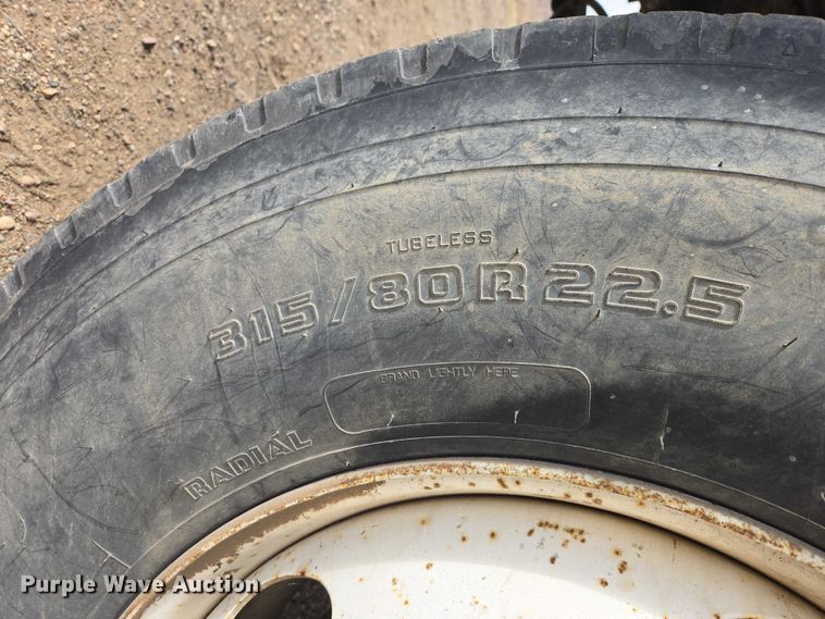 image for item EB1382 1998 International 9100 truck cab and chassis