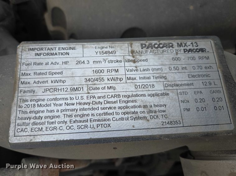 image for item EB1388 2019 Peterbilt 579 semi truck