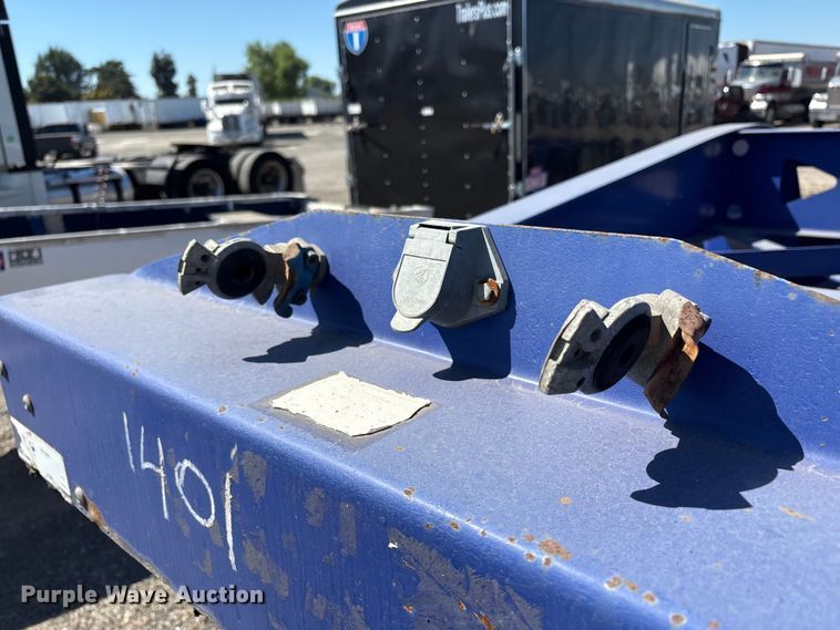 image for item EC8334 2014 Hyundai Translead container trailer