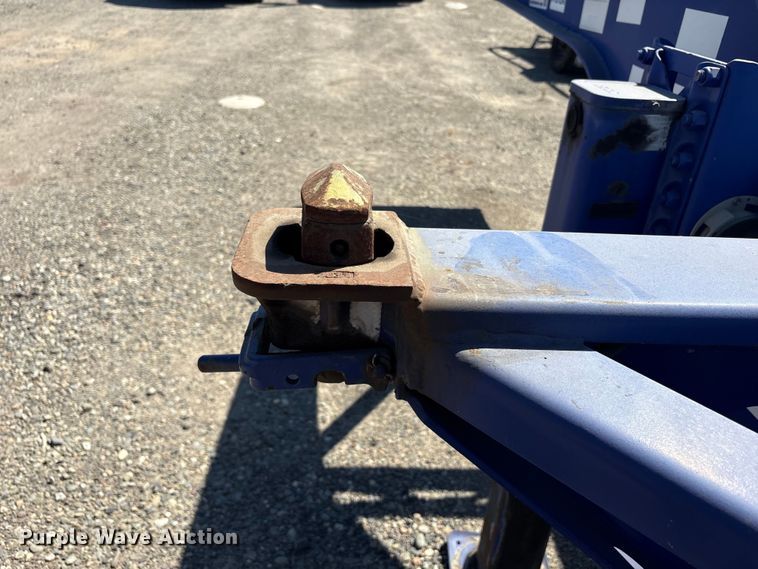 image for item EC8334 2014 Hyundai Translead container trailer