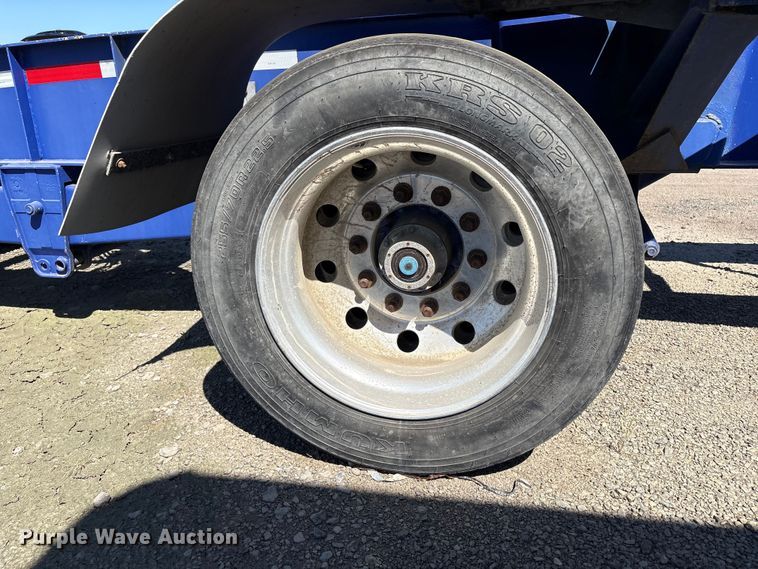 image for item EC8334 2014 Hyundai Translead container trailer