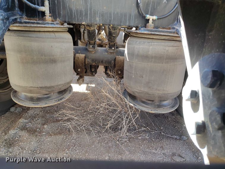 image for item EC8985 2014 Load King 503/604 DDMB lowboy equipment trailer