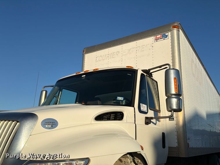 image for item ED5145 2017 International DuraStar 4300 box truck