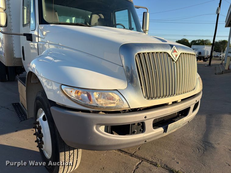 image for item ED5145 2017 International DuraStar 4300 box truck