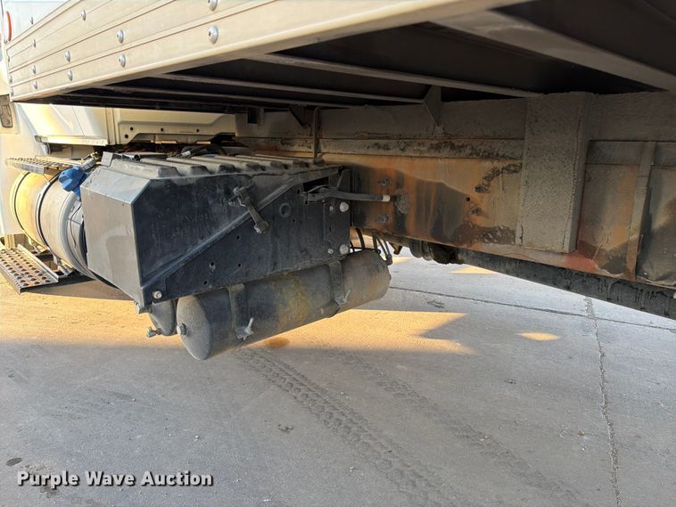 image for item ED5145 2017 International DuraStar 4300 box truck