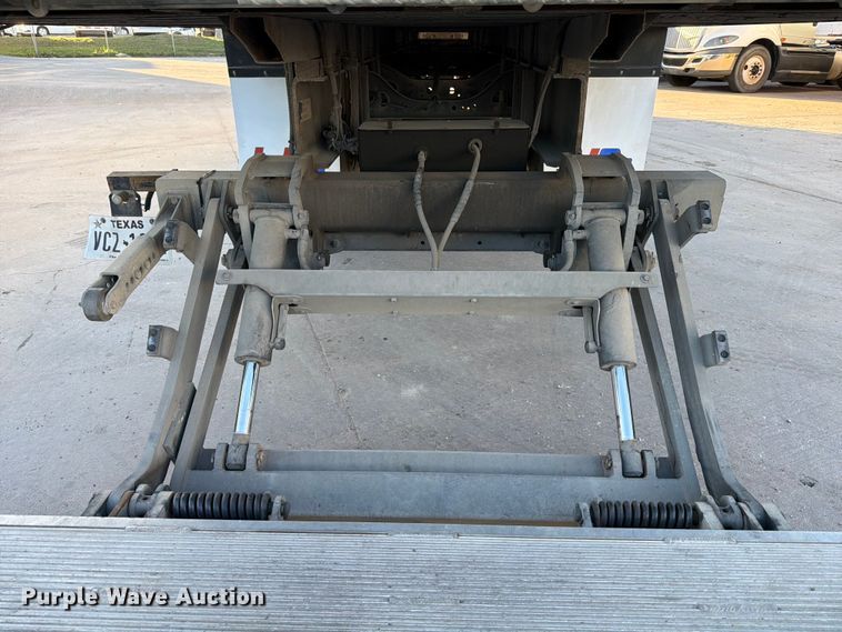 image for item ED5145 2017 International DuraStar 4300 box truck