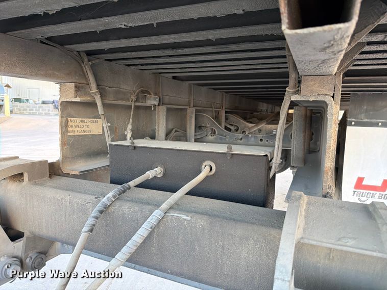 image for item ED5145 2017 International DuraStar 4300 box truck