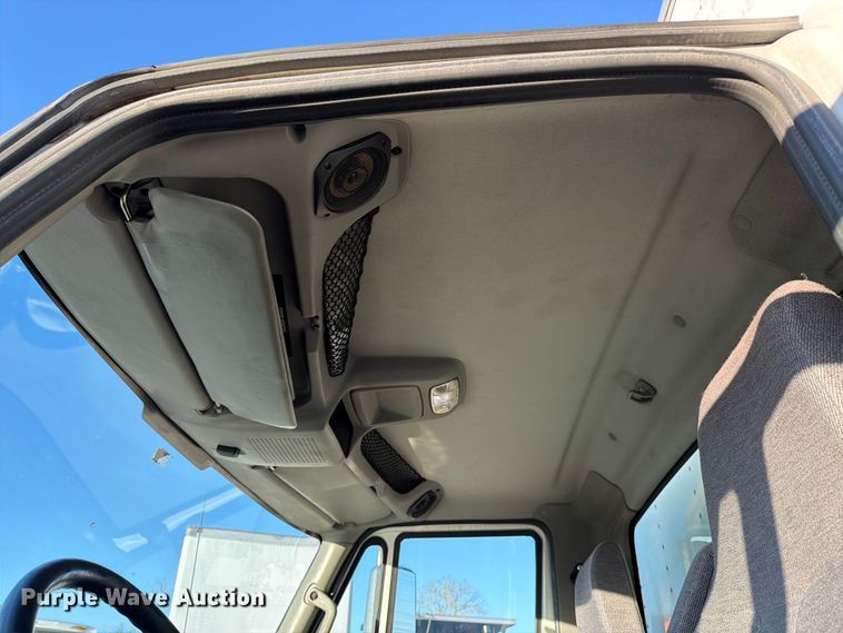 image for item ED5145 2017 International DuraStar 4300 box truck