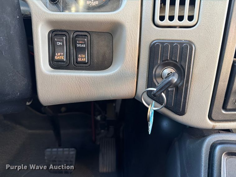 image for item ED5145 2017 International DuraStar 4300 box truck