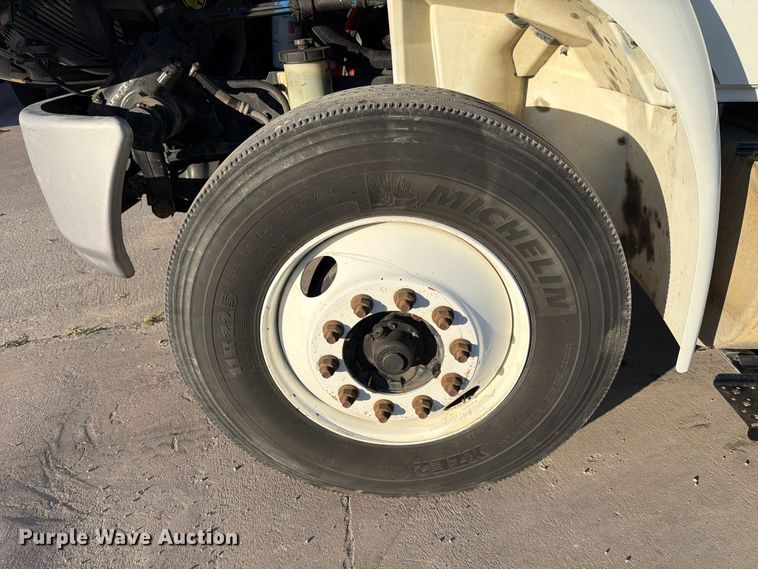 image for item ED5145 2017 International DuraStar 4300 box truck