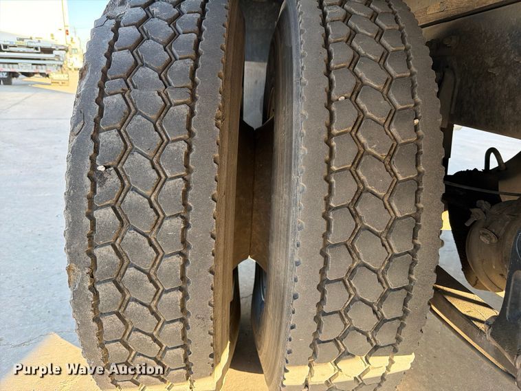 image for item ED5145 2017 International DuraStar 4300 box truck