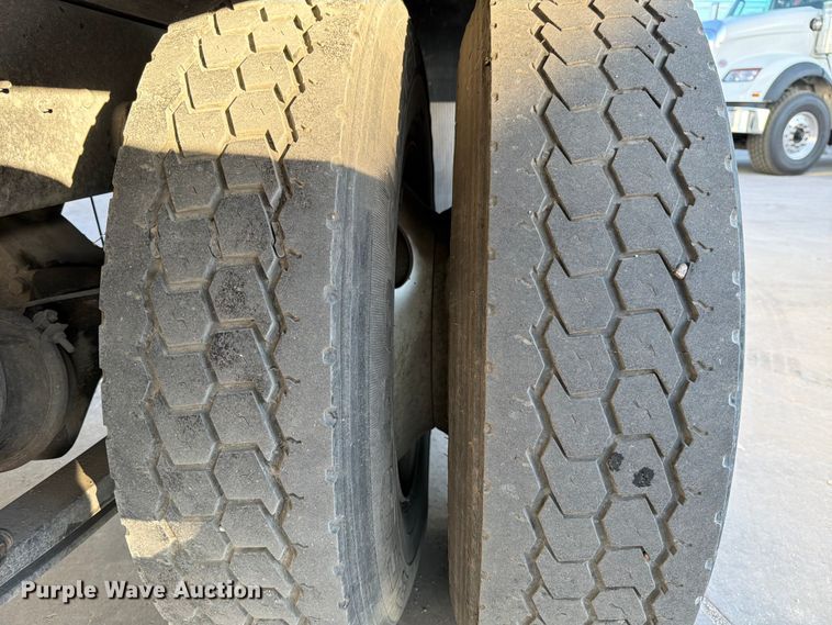 image for item ED5145 2017 International DuraStar 4300 box truck