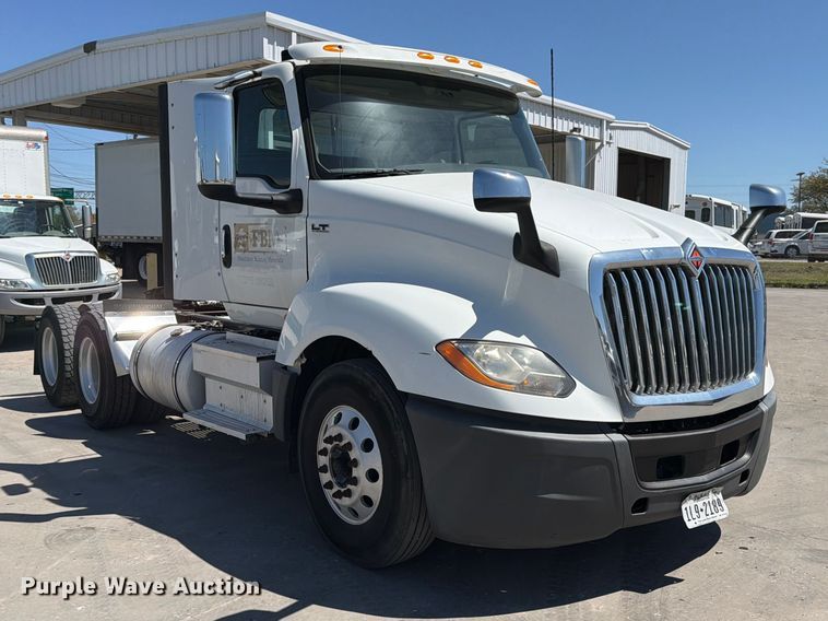 image for item ED5149 2018 International LT625 semi truck