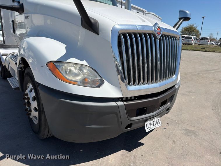 image for item ED5149 2018 International LT625 semi truck