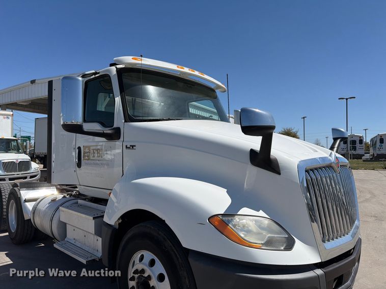 image for item ED5149 2018 International LT625 semi truck