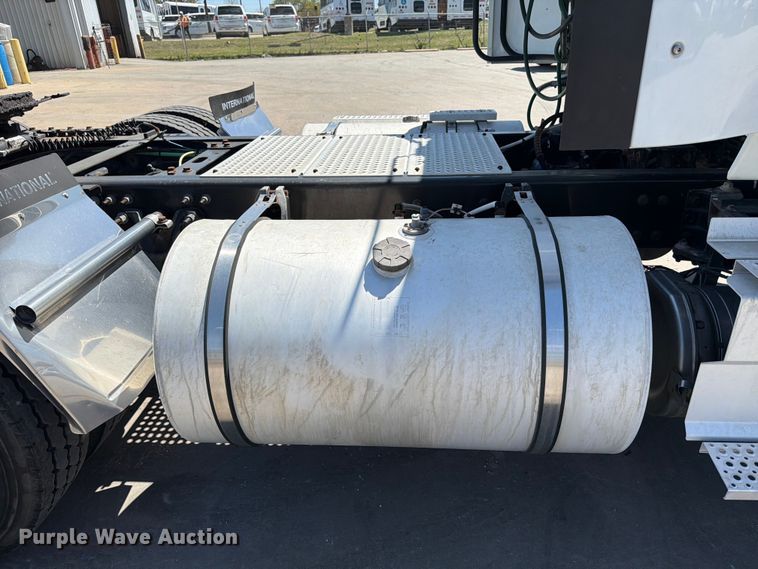 image for item ED5149 2018 International LT625 semi truck